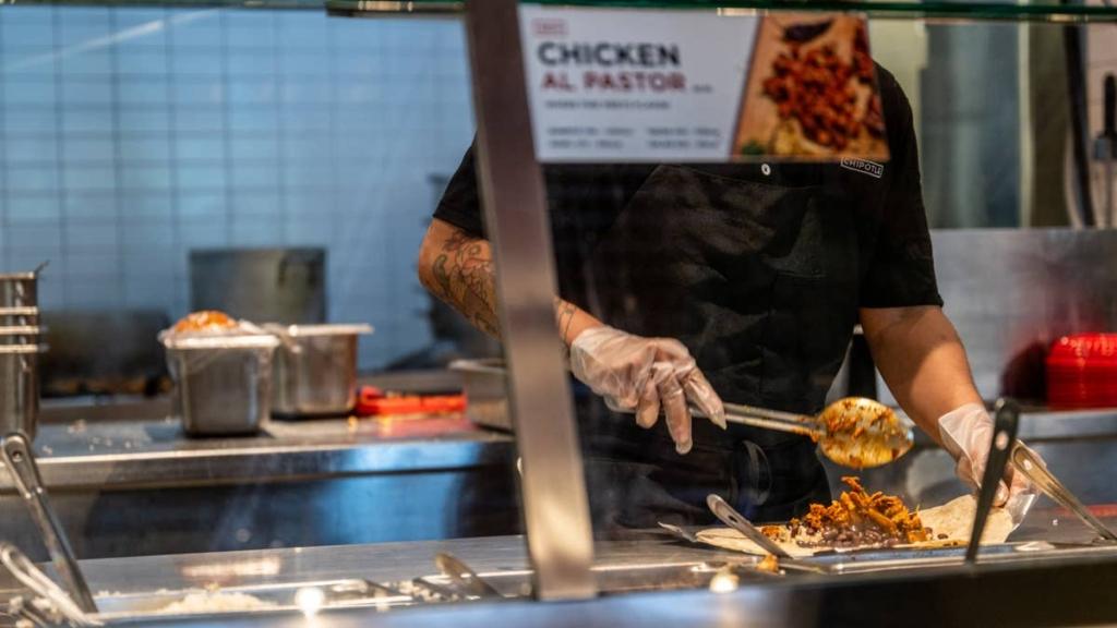 Chipotle’s latest expansion plan comes with real risk